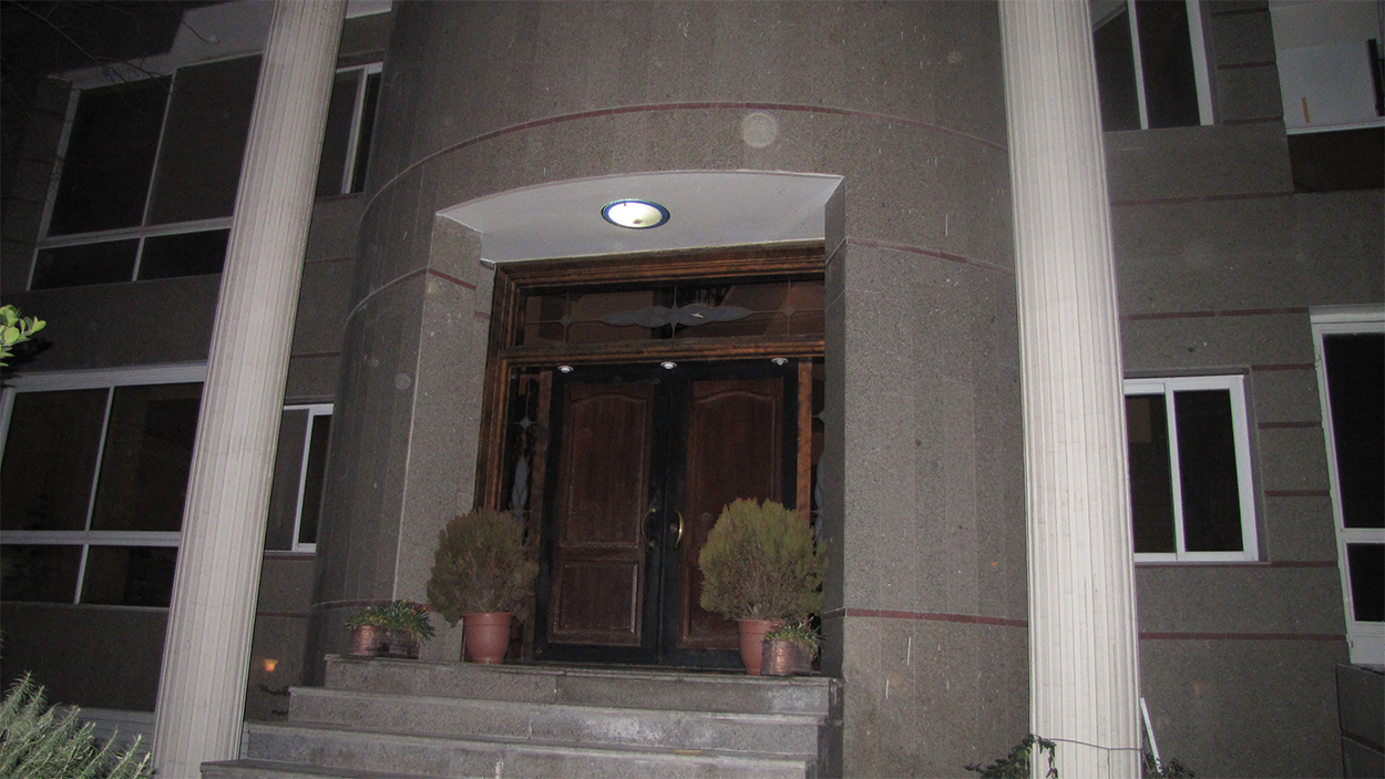 چراغ نصب شده
