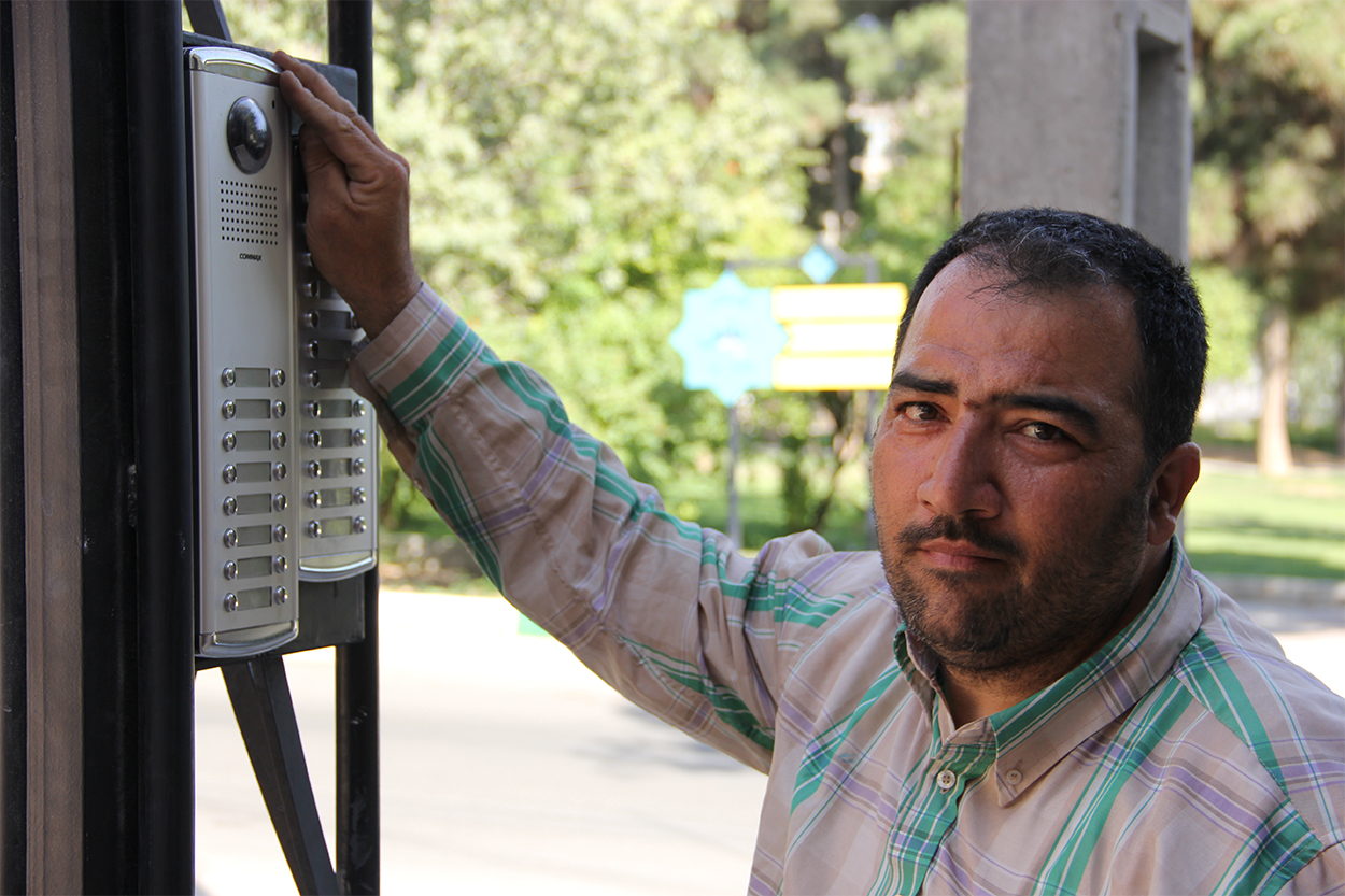 آیفون تصویری کوماکس